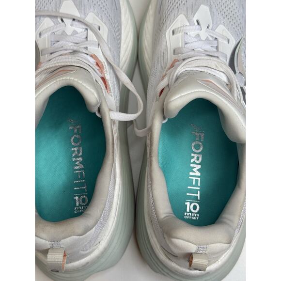 Saucony Hurricane 24 Running Shoe Womens 11 White Mesh FormFit Gym Low Lace Up - Picture 8 of 9